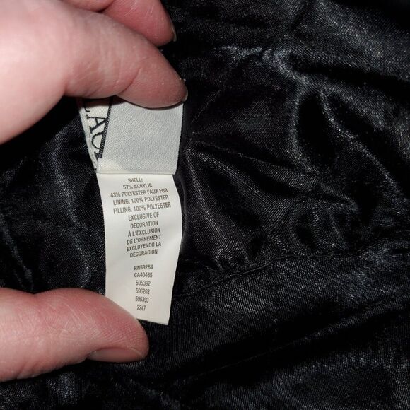 Faux fur Bougie Black Trapper Hat w/pom pom's  Warm & cozy! - Picture 7 of 8